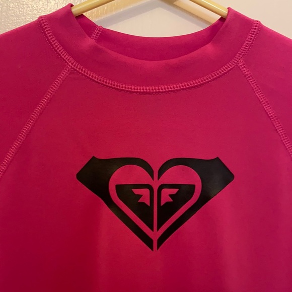 ROXY RASHGUARD MAGENTA PINK WHOLE HEARTED SWIM TOP SIZE SMALL UPF 50 SURF - Picture 6 of 12
